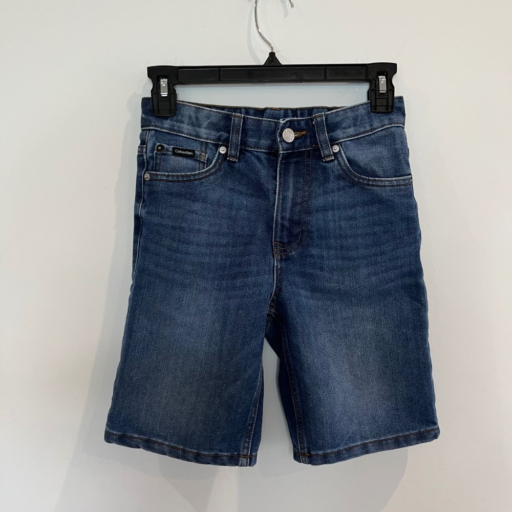 Calvin Klein Jeans Boys Relaxed Fit Denim Shorts Blue Size 10 - B027